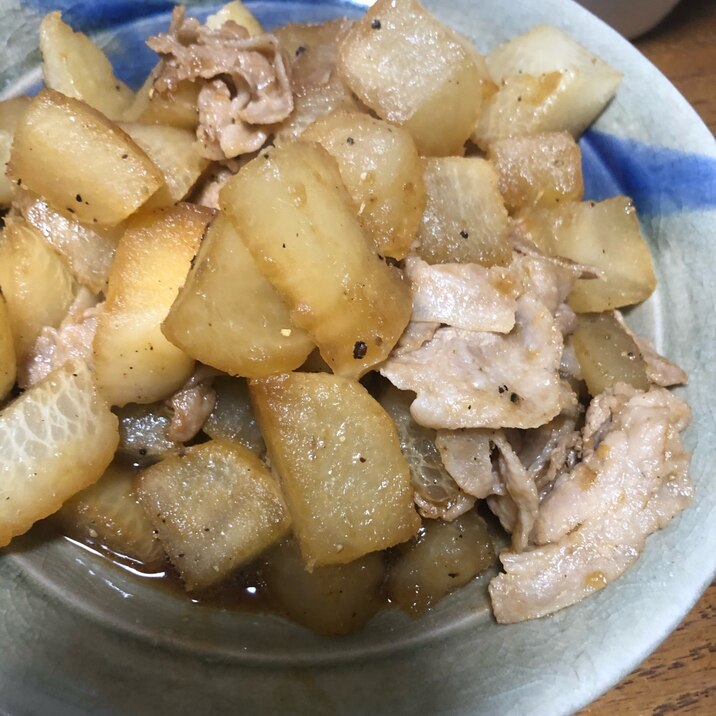 カブと豚バラのペッパー煮